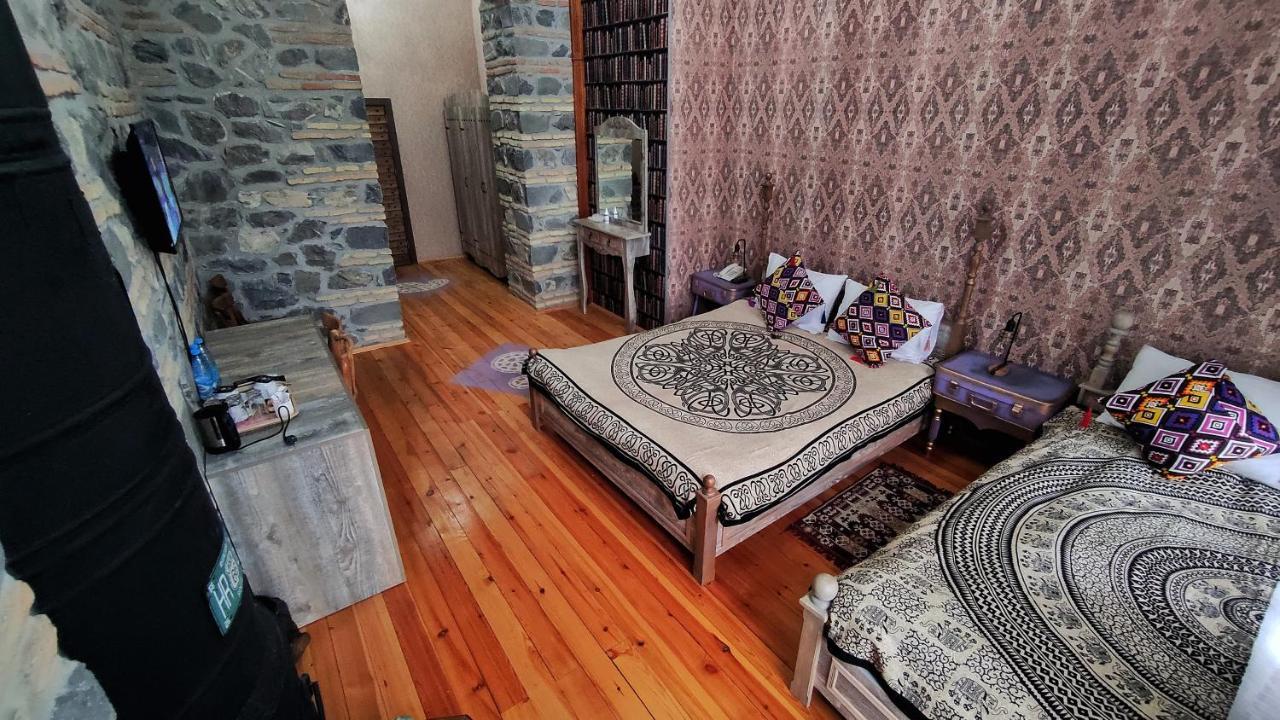 Old Town Sheki Hotel ภายนอก รูปภาพ