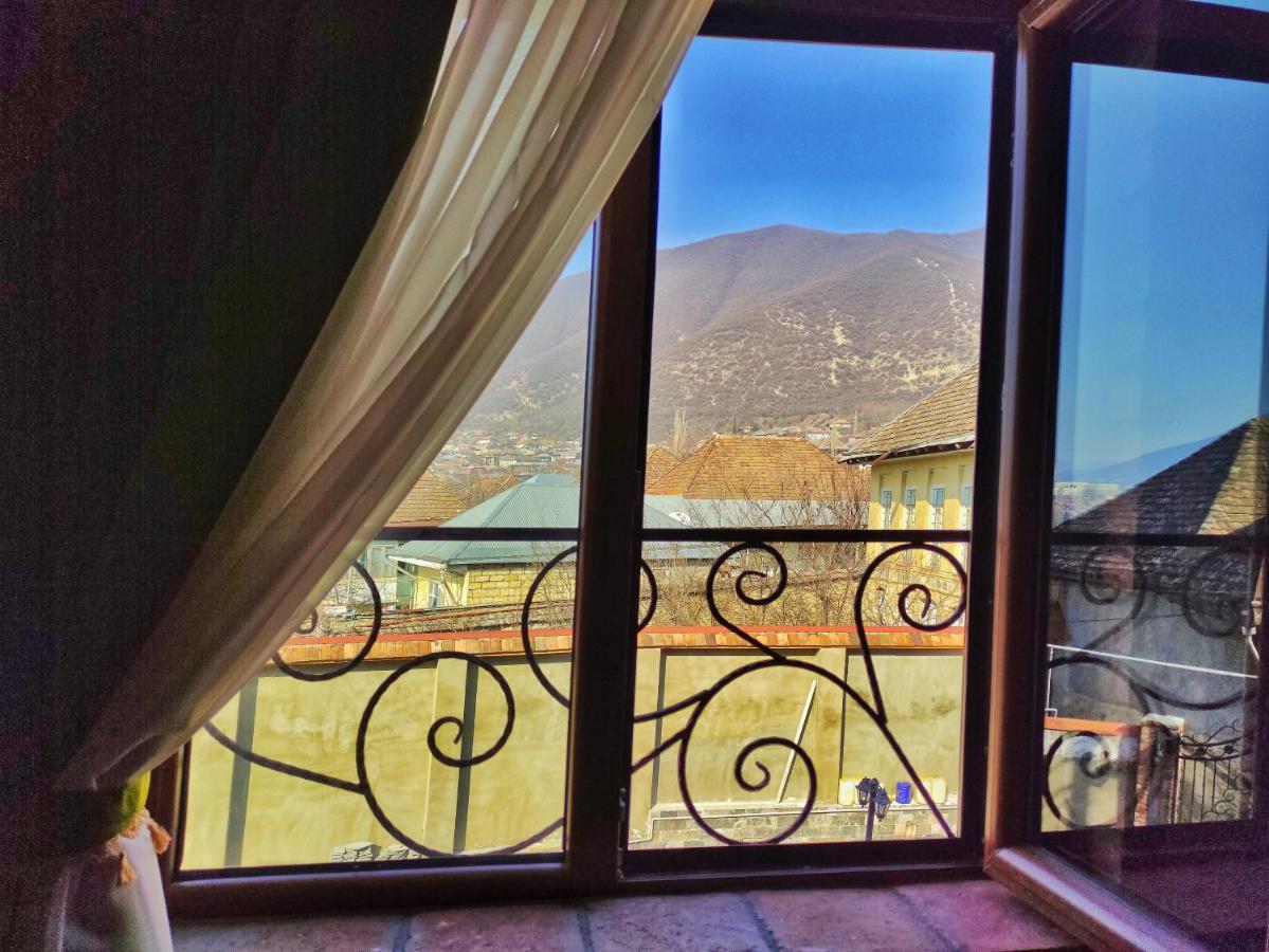 Old Town Sheki Hotel ภายนอก รูปภาพ