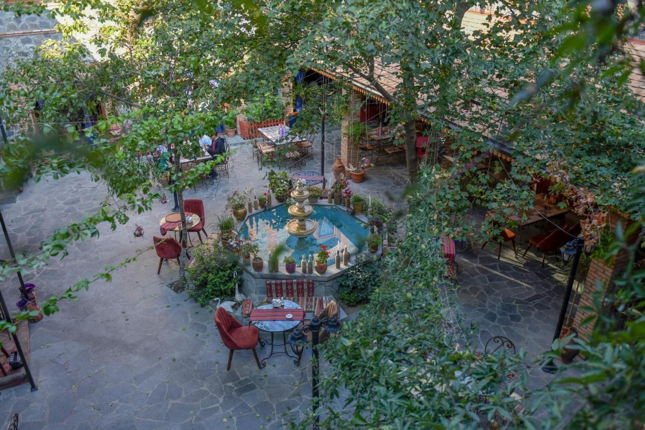 Old Town Sheki Hotel ภายนอก รูปภาพ