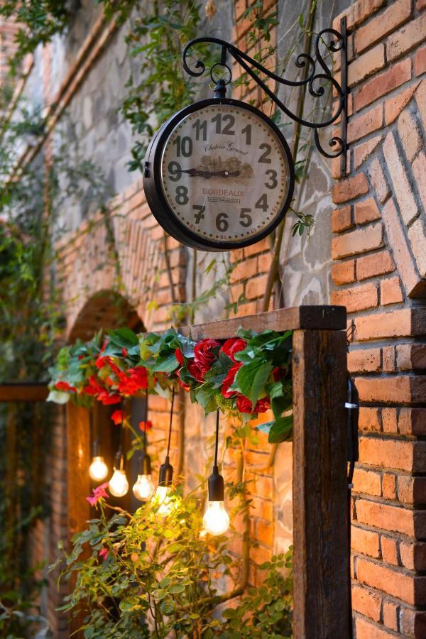 Old Town Sheki Hotel ภายนอก รูปภาพ