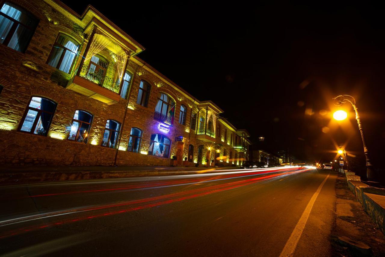 Old Town Sheki Hotel ภายนอก รูปภาพ